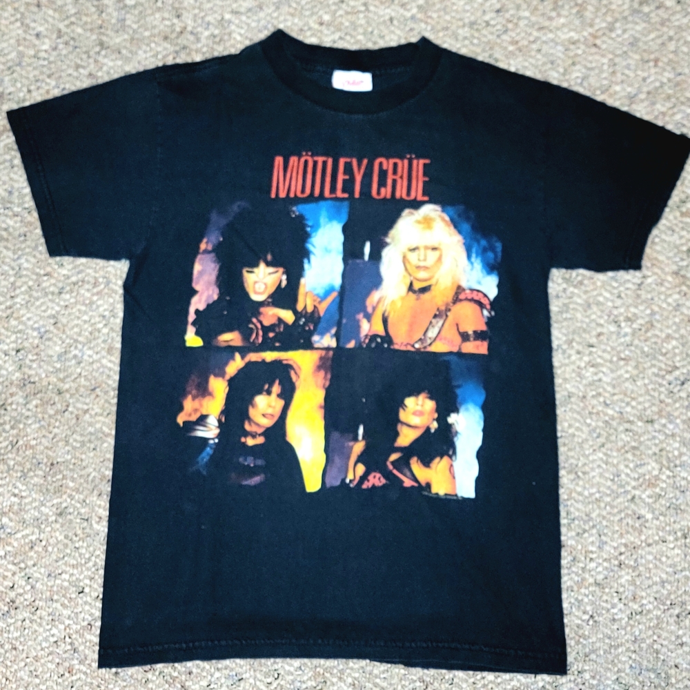 Vintage Philcos Motley Crue Mens Size Medium Shirt Short Sleeve Black Rock 2004